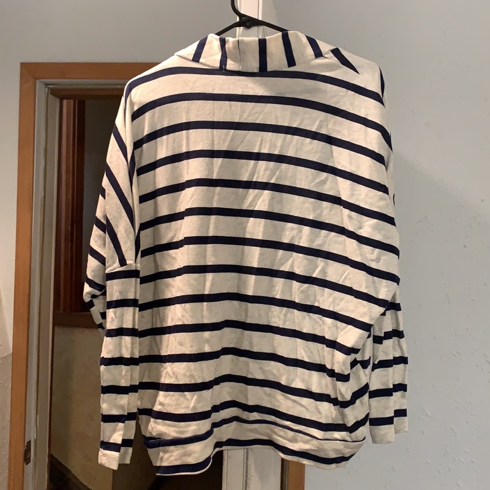 Cardigan - Picture 2 of 2